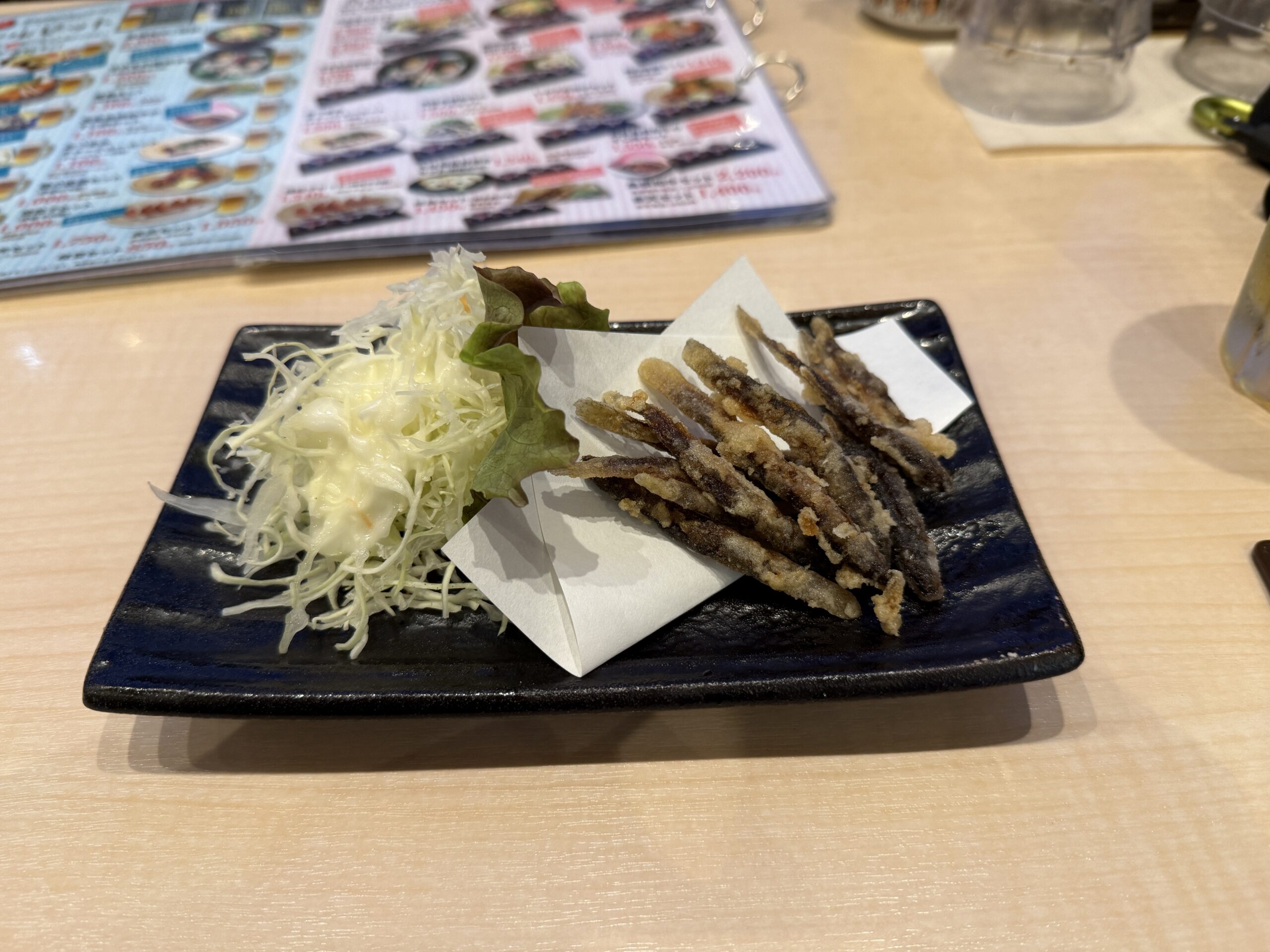 つまみ